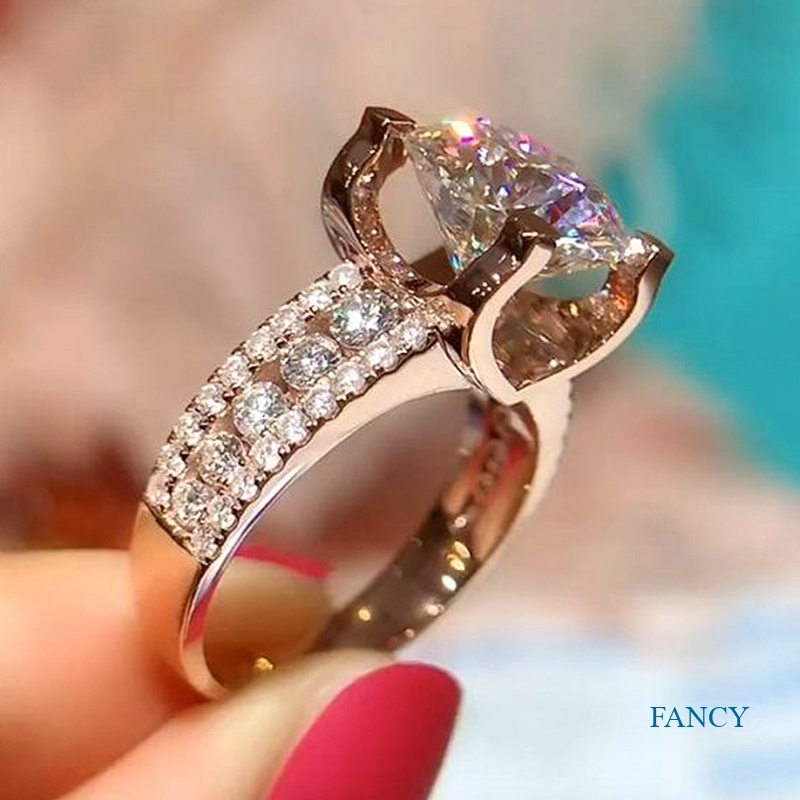 Cincin Wanita Warna Rose Gold Untuk Pesta Pernikahan