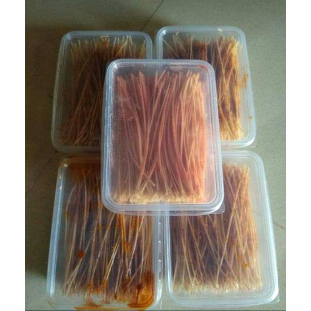 

Mie lidi QueenZ kemasan box 200gr