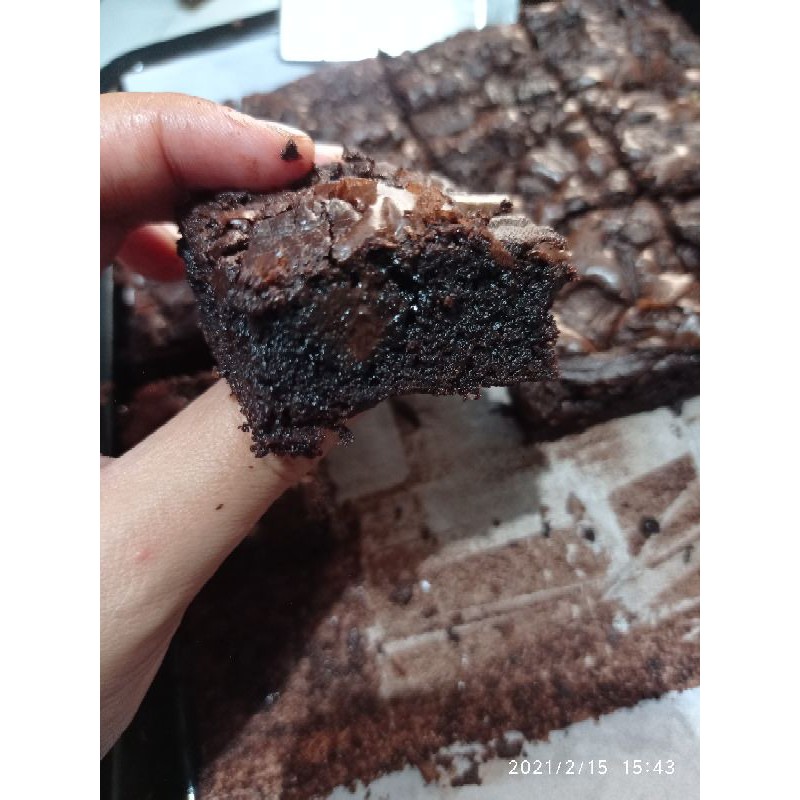 

FUDGIE BROWNIES