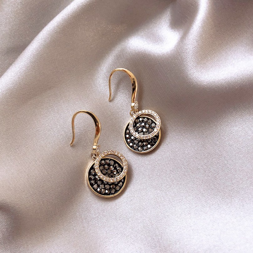 Anting Gantung Panjang Tusuk Gaya Korea Motif Geometri Aksen Hollow Untuk Perhiasan Wanita-01