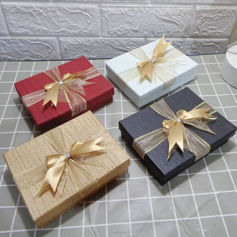 

Box Mini Ukuran 14cm X 10cm Tinggi 3Cm