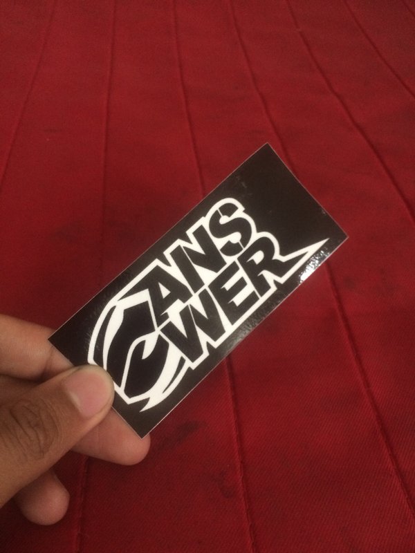 

Stiker answer hitam