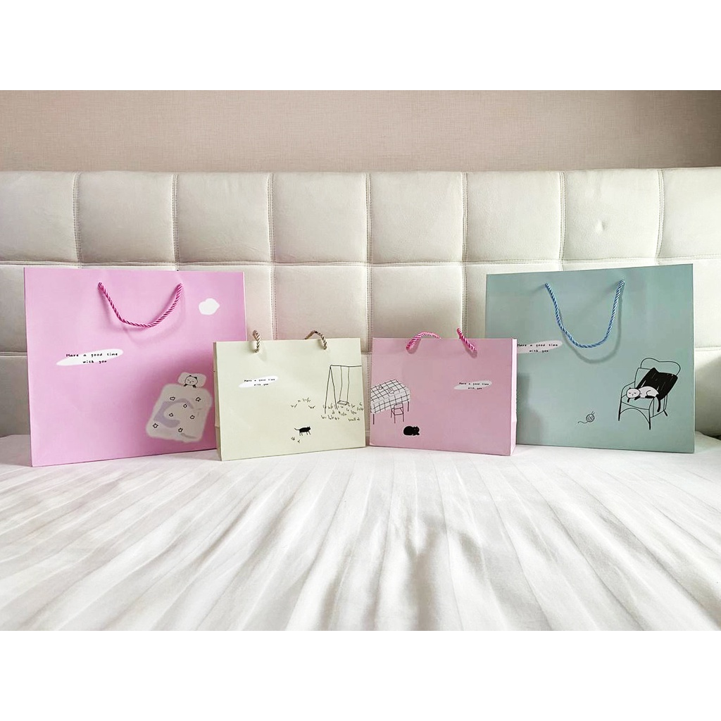 

Paper Bag motif Kucing Good Time Cat / Tas Kado / Tas Souvenir