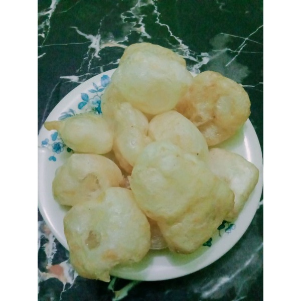 

Kerupuk rambak sapi asli produksi Tegal