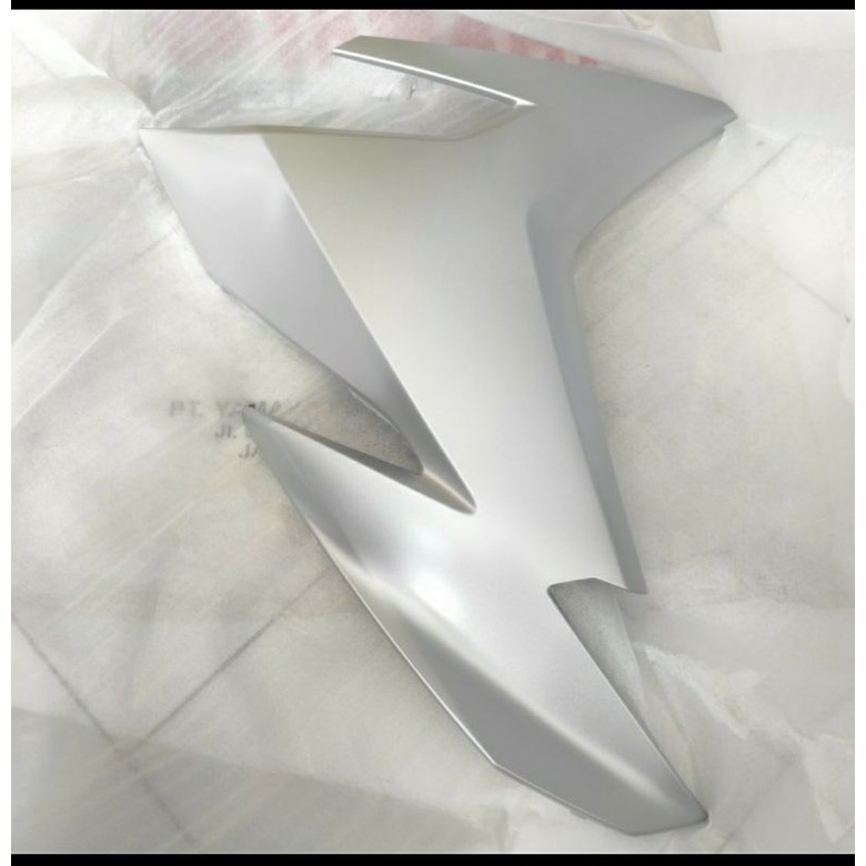 COVER SAYAP DEPAN LUAR KIRI JUPITERMX KING SILVER ORIGINAL YGP 2PV-F835U-00-P7