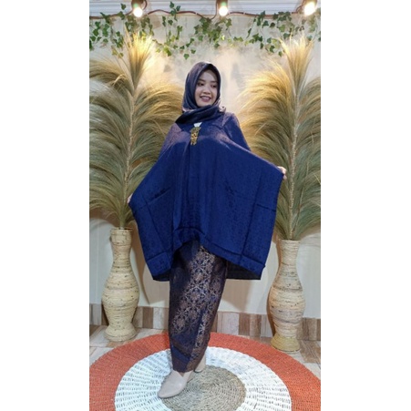 Tunik Aruna Viskos Sutera dan Rok Songket