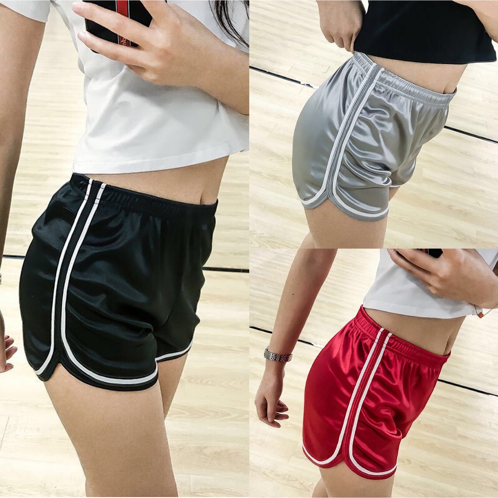 Import Sports Silky Hot Pants Celana Olahraga Pendek Wanita 2989 (Size S-XL)