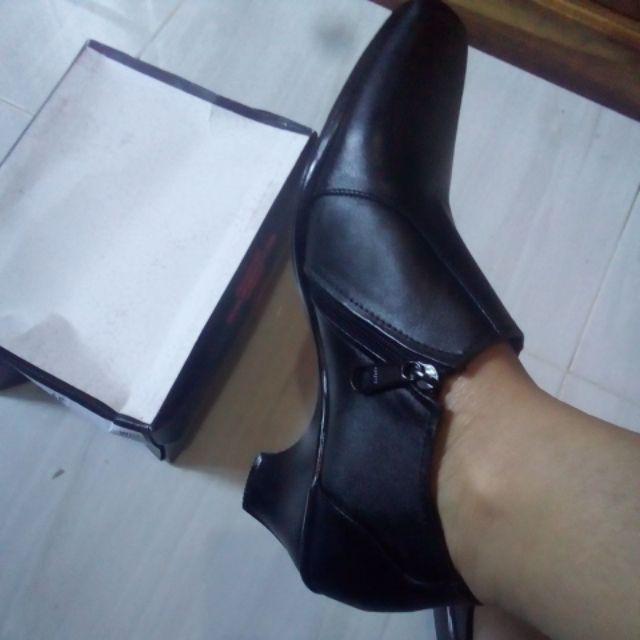 Sepatu Formal / Pantofel / Kerja Wanita Kulit Hitam Catenzo Us 025 Ori