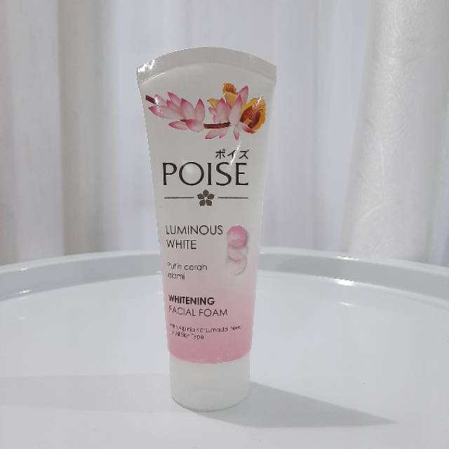 Sabun cuci muka Poise Facial Foam Tube 100gr