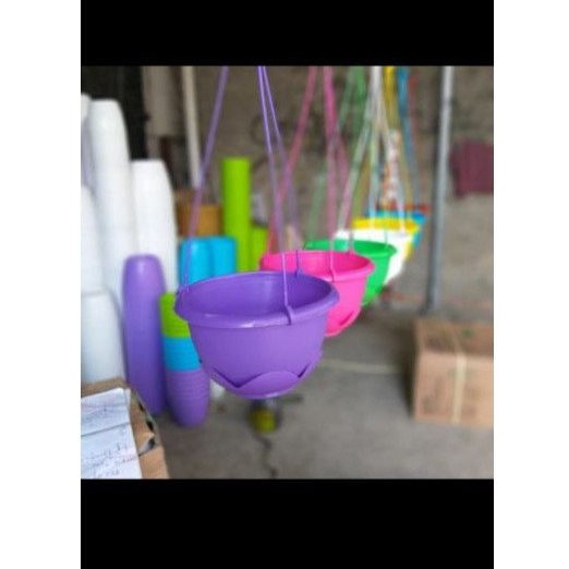 pot bunga gantung warna warni/pot gantung21cm