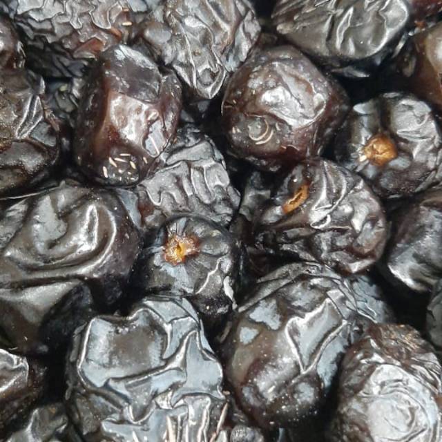 

Kurma Ajwa Jumbo/Super 1kg