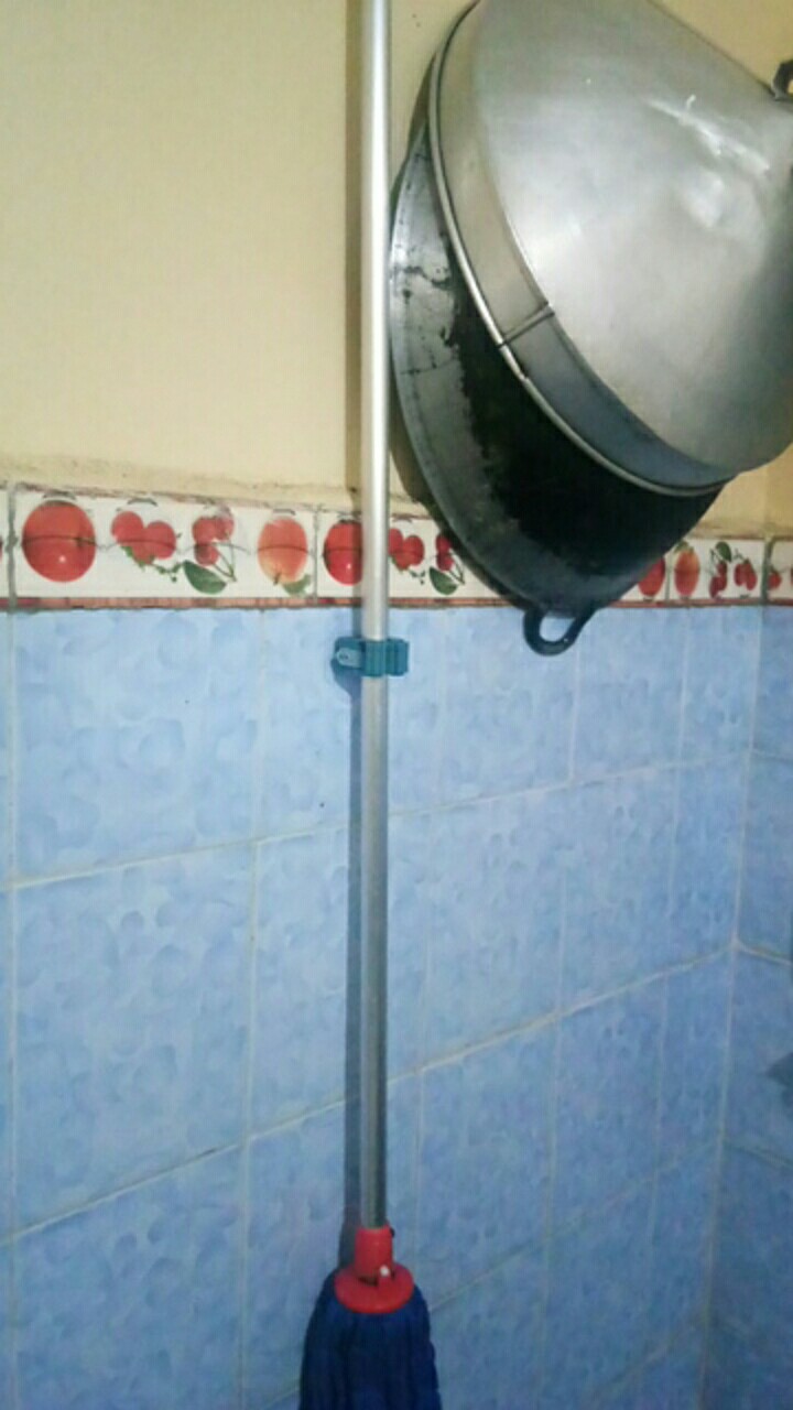 Js1312 Gantungan Pengait Gagang Sapu / Hook Gantung Kait