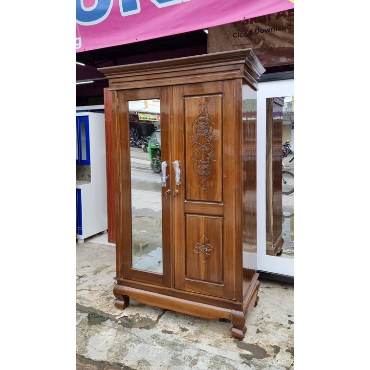 LEMARI PAKAIAN KAYU 2 PINTU