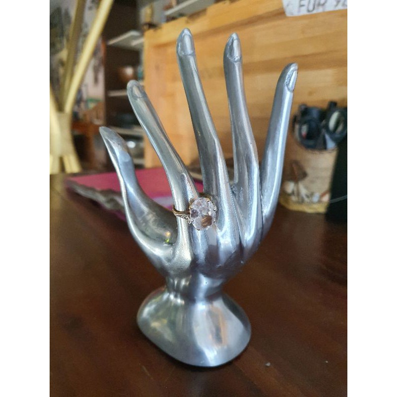 Elegant Mannequin Hand Finger Jewellery Stand