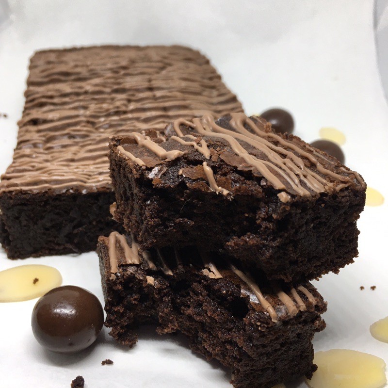 

BROWNIES FUDGE 18x9x4
