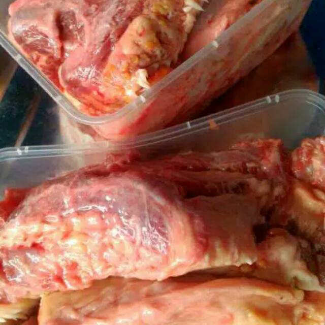 

Daging Kepala dan Bibir Sapi Lokal Frozen 1 kg (B.16)