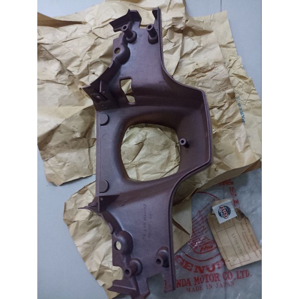BATOK BAWAH TOTOK HONDA C700 C800 WARNA COKLAT ORIGINAL