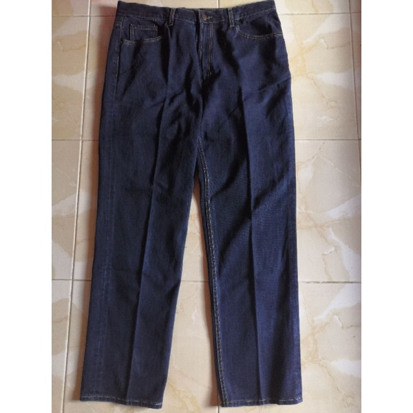Celana Jeans LEA jumbo size 40 original - Preloved Terawat