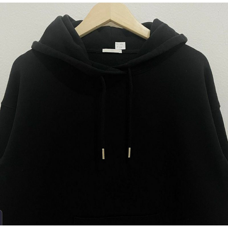 BLACK HOODIE GU