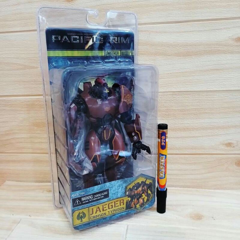 Jaeger crimson typhoon pacific rimTinggi sekitar 7 inch