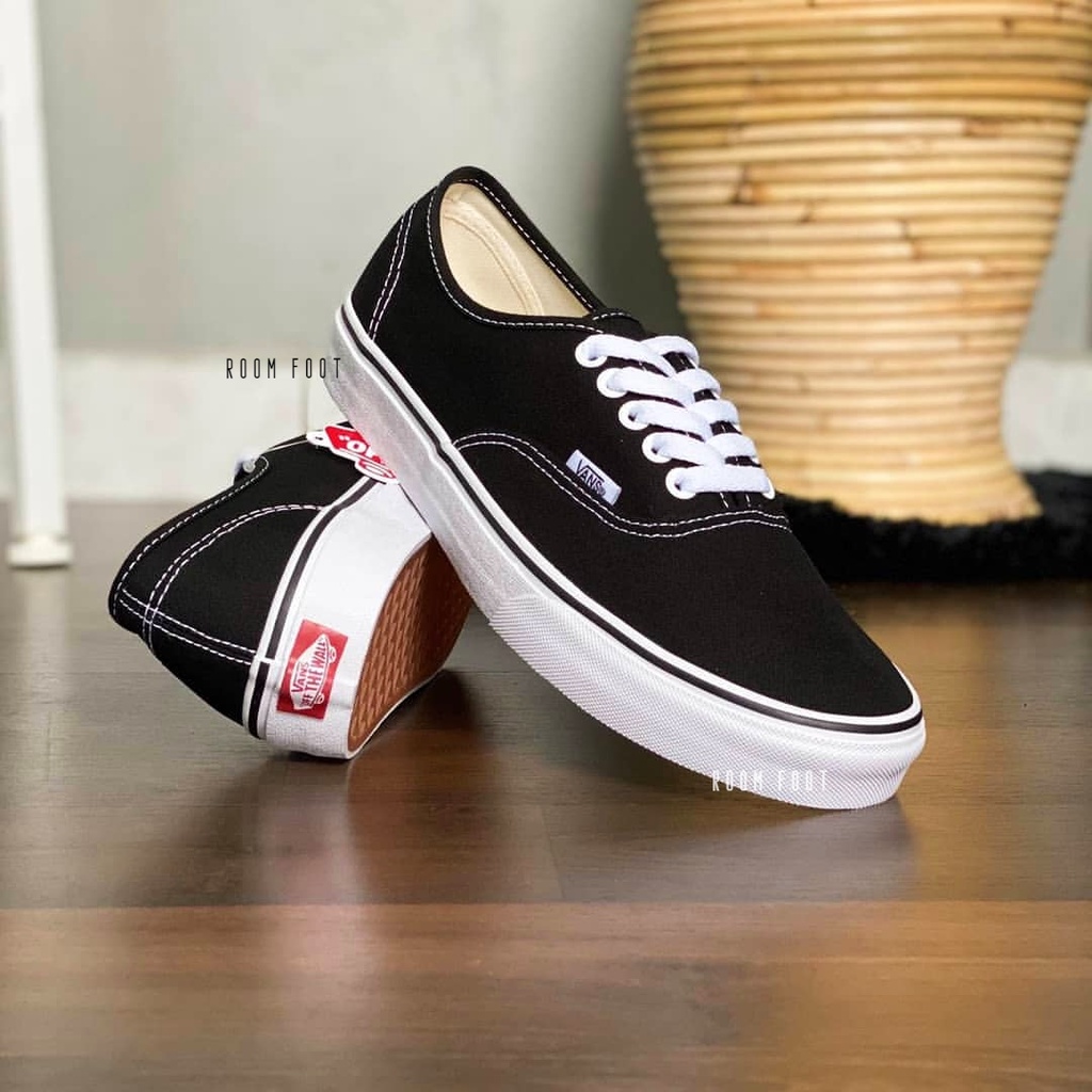 Sepatu Authentic Black White / Sneakers Authentic Hitam Putih