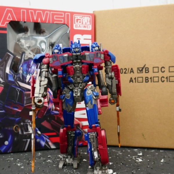 Jual WeiJiang Transformers Optimus Prime SS05 Studio Series Figure Berkualitas