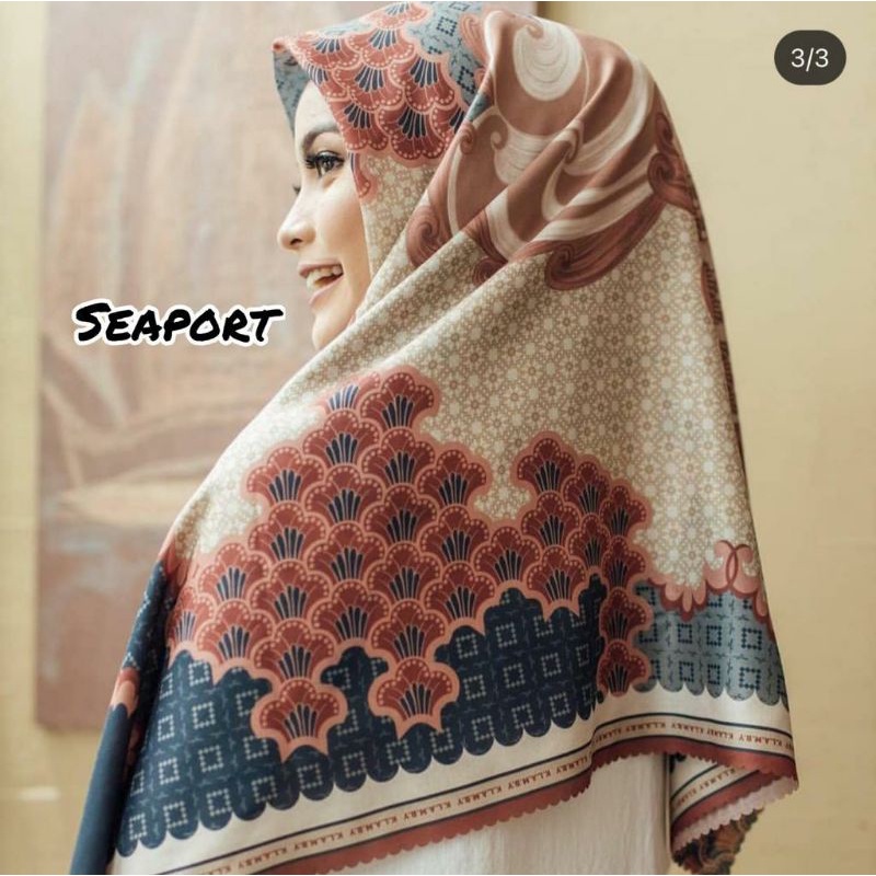 Pinisi Scarf Wearing klamby (seaport)