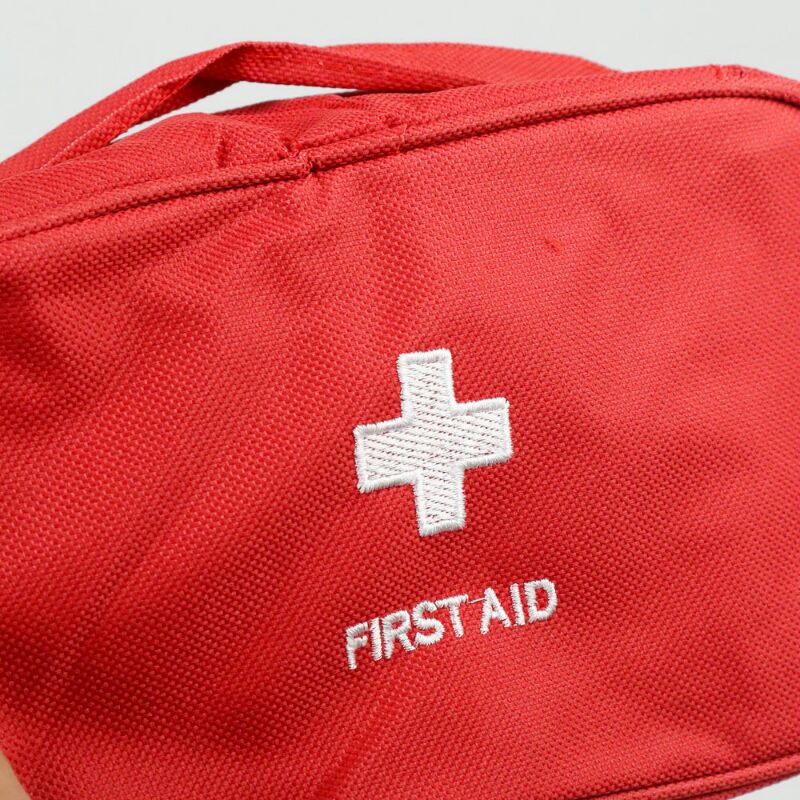 Tas Perlengkapan Obat P3K First Aid Kit Lg129