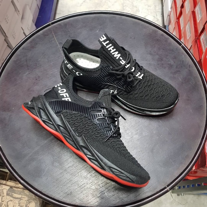 JAKARTAWHOLESALE [COD] 119469 Sepatu Pria Keren Sneakers Olahraga Sport Casual Import Shoes Bertali Nyaman Dipakai Sepatu Jalan Santai-Black