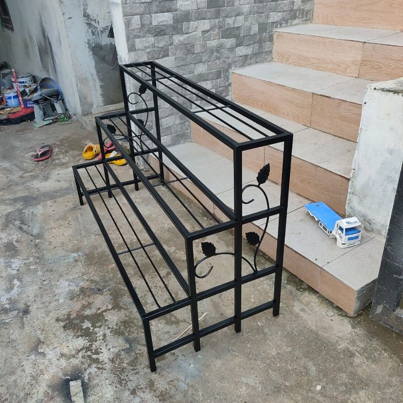 rak bunga besi susun 3