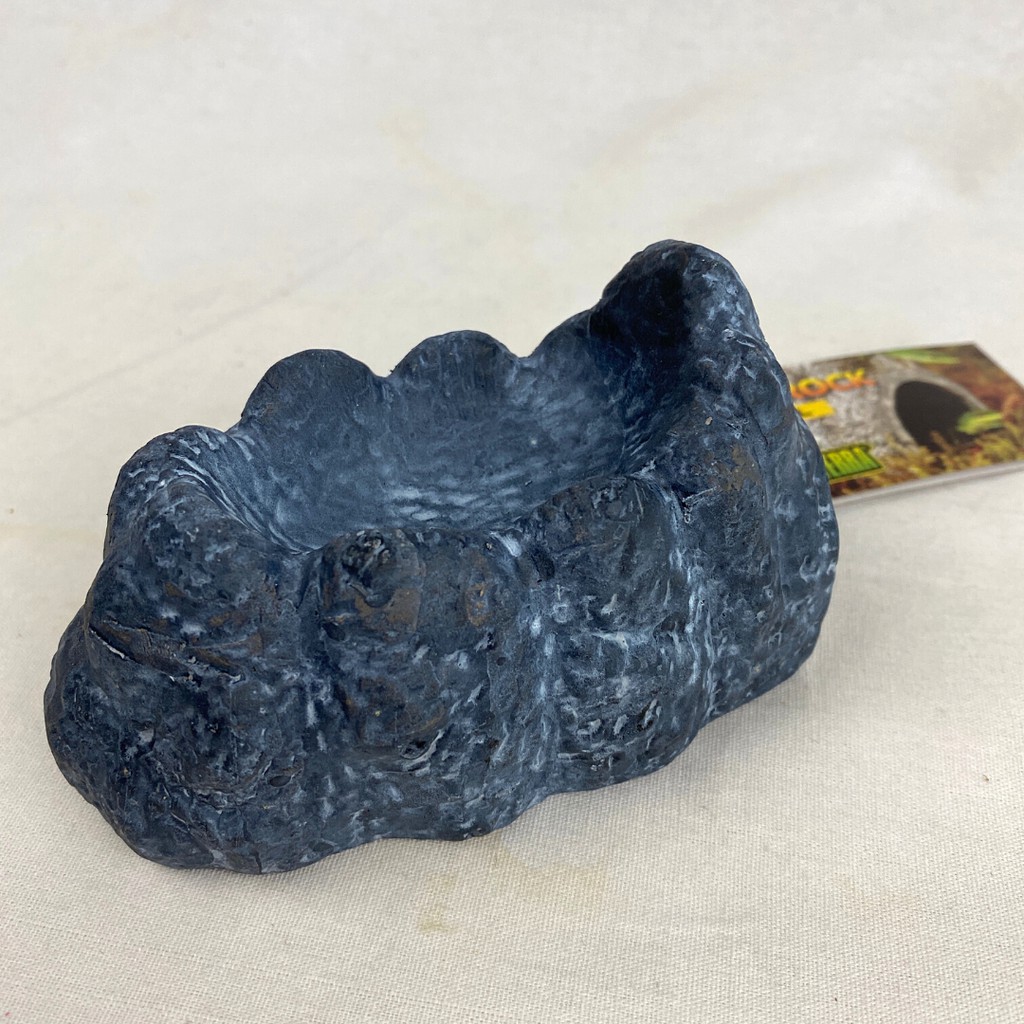 

EXOTERRA Hiding Reptil Wet Rock Moisture Retaining Cave Small