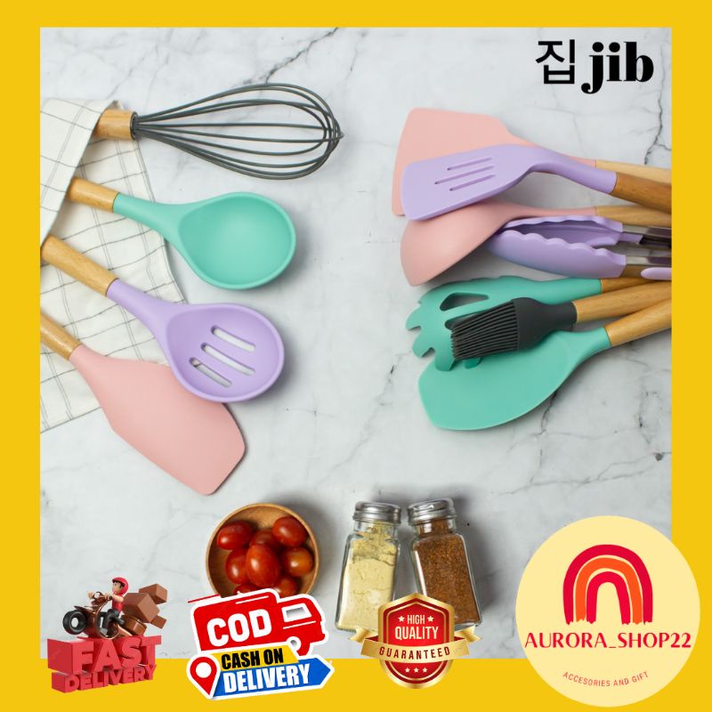 [COD] Silicone Utensil / Spatula Silicon Tahan Panas / Sutil Silikon Capit/ Pengocok Telur Kitchen Tool Sutil Silikon Gagang Kayu