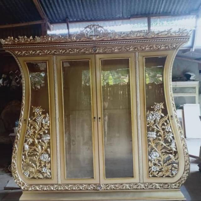 Almari pajangan.almari rak kaca.almari hias