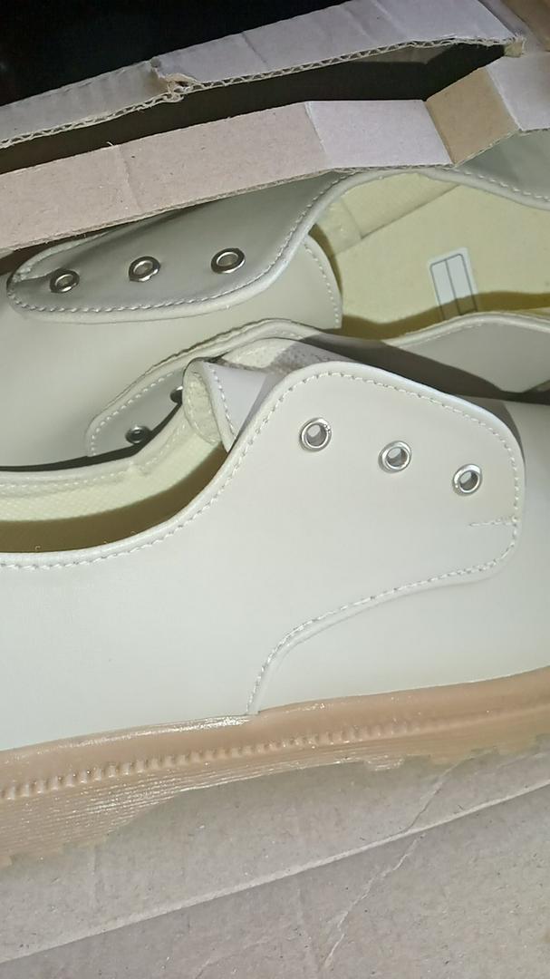 Sepatu Oxford Wanita Tali / Docmart Cream Dk04