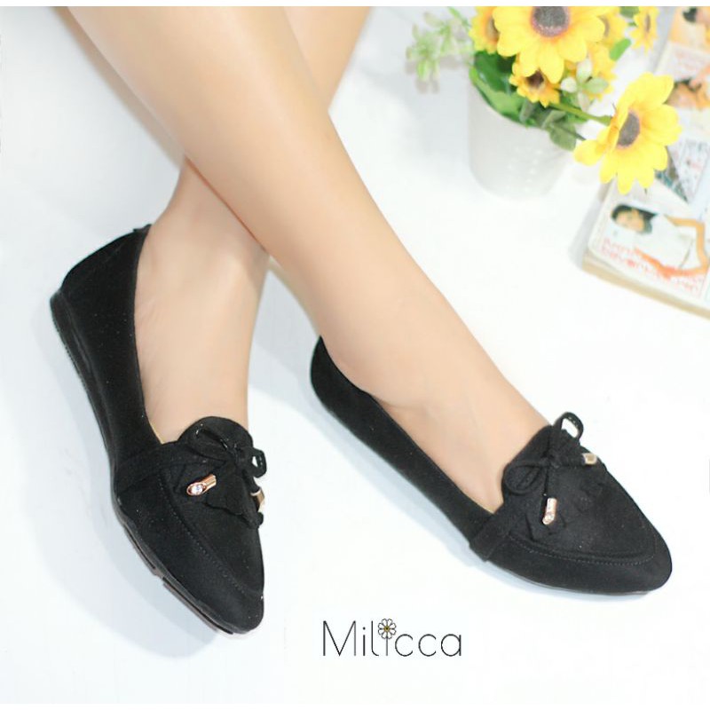 Milicca Sepatu Flat Kasual Krilise