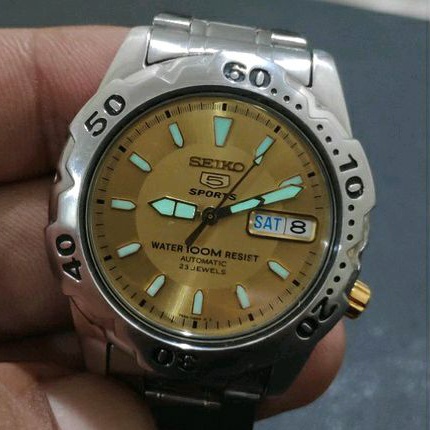 SEIKO 5 SPORTS 23J REF. 7S36-0230 Circa 2010