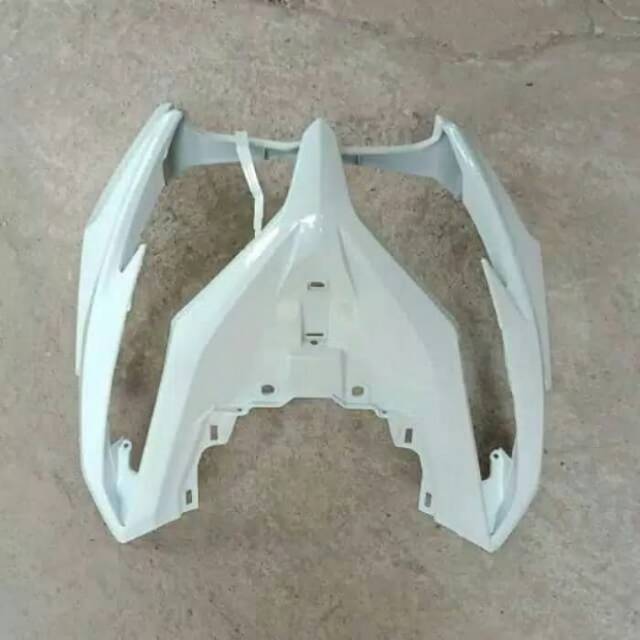 Tameng depan vario 125 old putih -cover tameng vario 125