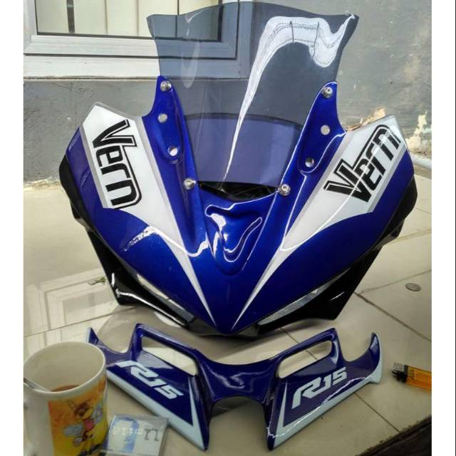 r15 v2 headlight cover