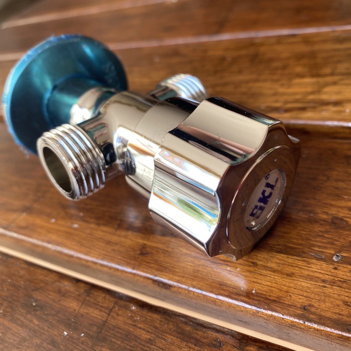 Stop Kran Closet 2 lubang