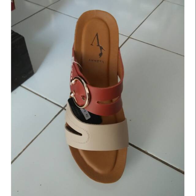 Sandal anneta