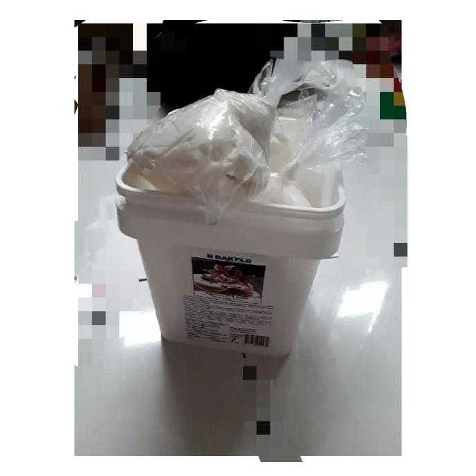 

Promo Awal tahun Fondant merk bakels repack 1kg Promo Awal tahun