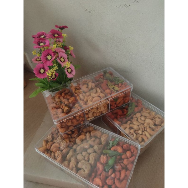 

Kacang Mede Matang Toples Sekat 3 Rasa Kacang Mete Matang Toples Sekat 3 Rasa