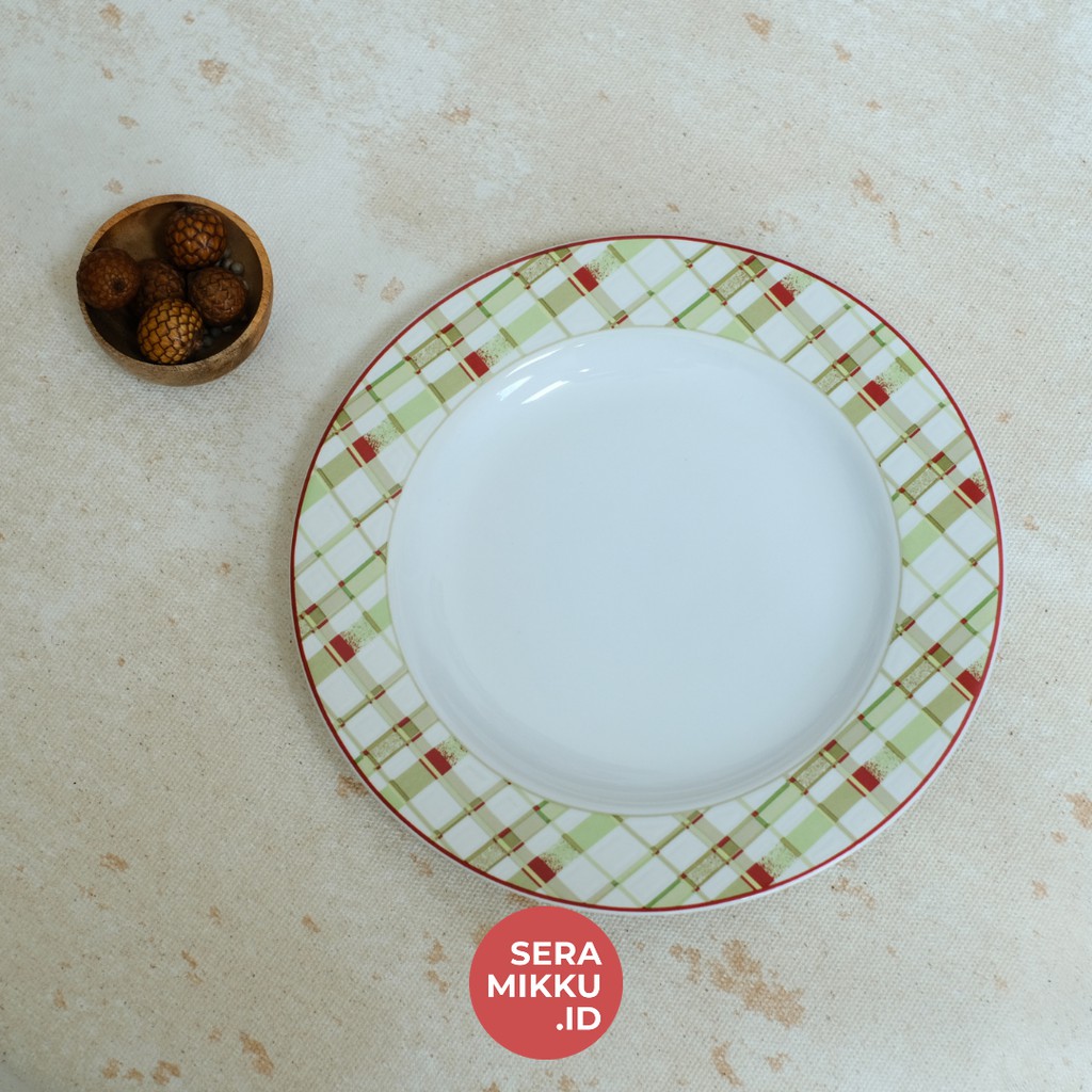 

Salad Plate - Classic Check