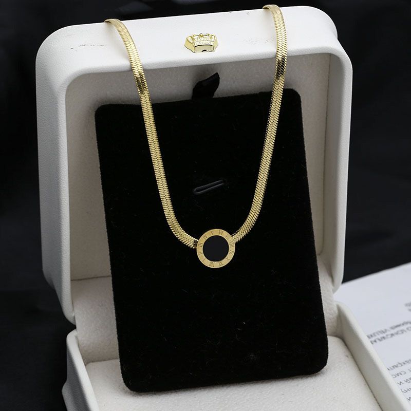Perhiasan Wanita Terlaris - Kalung Titanium Asli Gepeng Liontin Bulat Hitam Anti Karat dan Luntur High Quality Import
