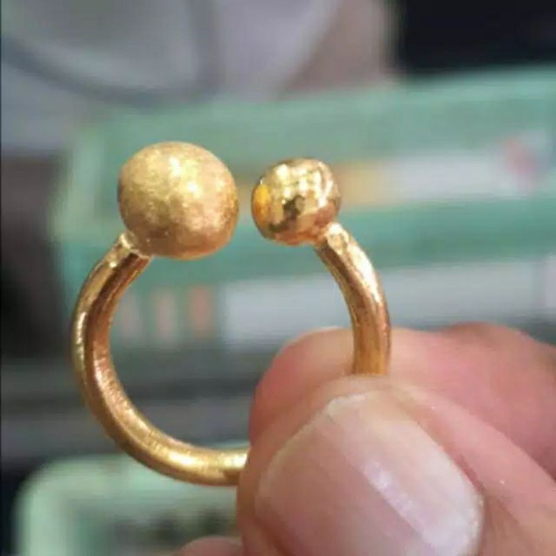 Cincin Bandul Mas London Asli 24 Karat. Berat 5 gram.
