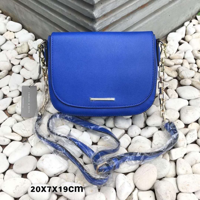 Charles&Keith Tas Selempang Oval Sling Bag Shoulder bag BIG PROMO