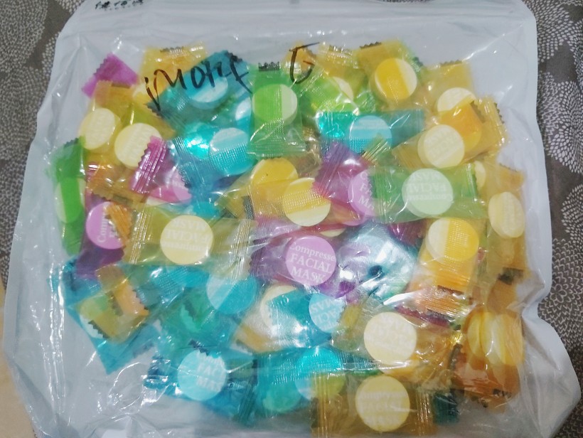 Compressed Mask ( Masker Tissue Topeng )