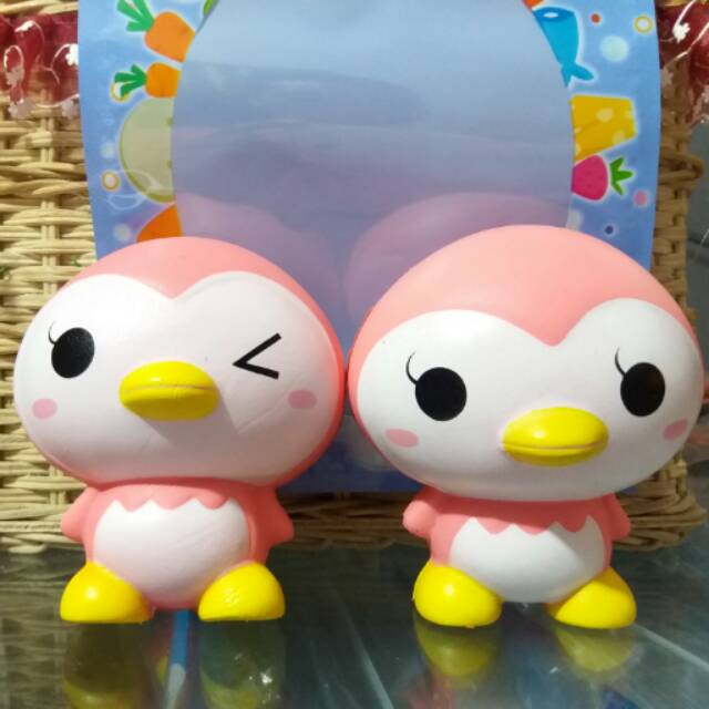CUTIE PINK PENGUIN SQUISHY