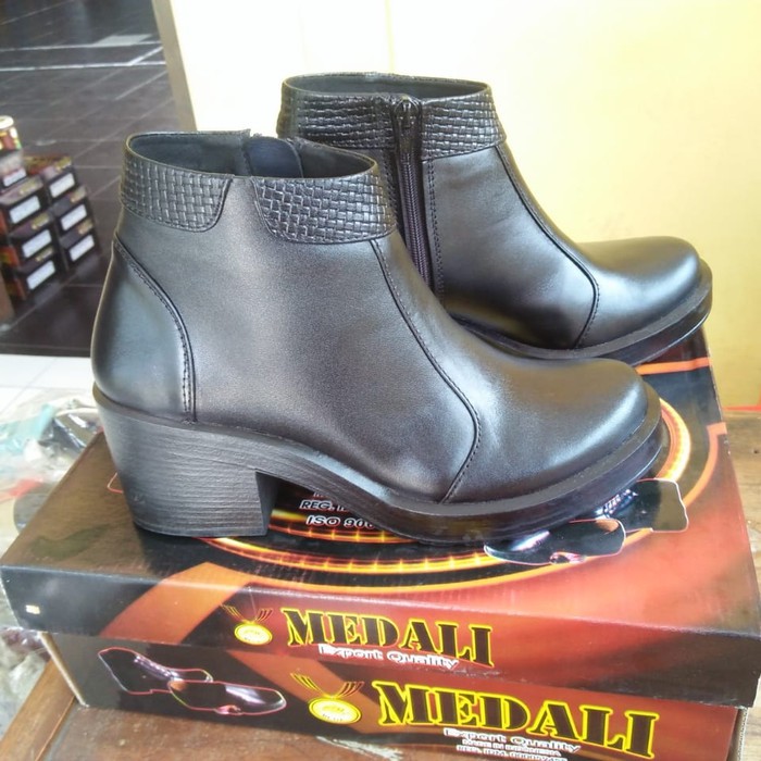 BlackPiinkMilitary       Sepatu Boot Wanita Kulit Asli Medali Pdl Pdh Sus Polwan