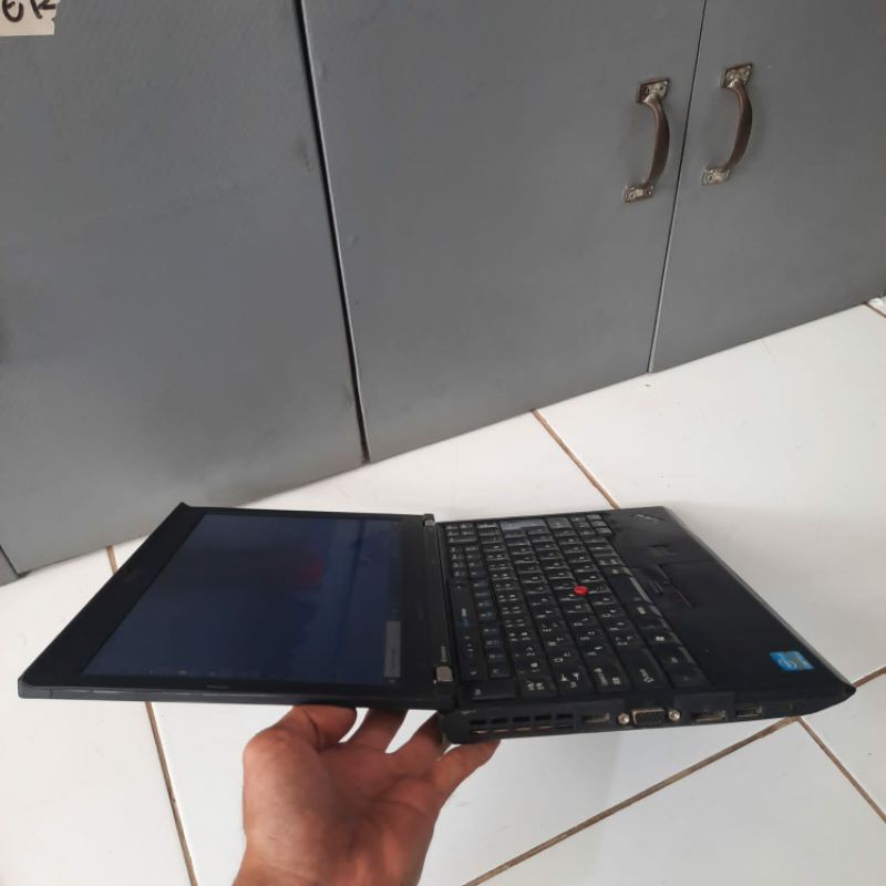 Laptop Lenovo Thinkpad X220 intel Core i5-2520M 2.5Ghz Ram 4/320Gb Windows 10 Full Aplikasi Mulus,